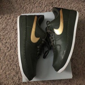 Nike Air Force 1's '07 Olive Green (Custom)